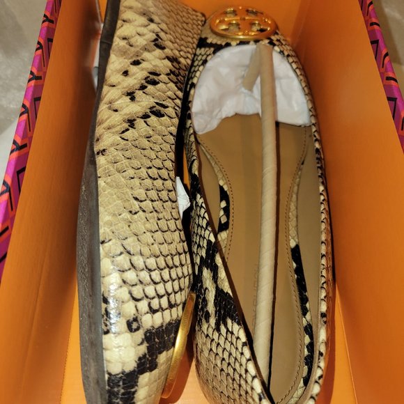 Tory Burch Chelsea Ballet Flat - Picture 1 of 8